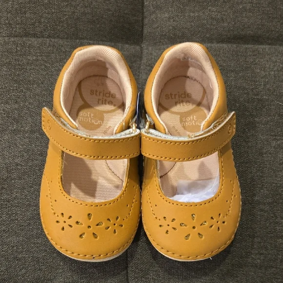 NIB Stride Rite Faye Soft Motion Mary Jane Shoes - Picture 2 of 8